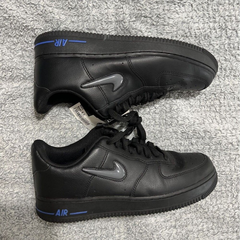 Nike air sneakers athletic black 8.5 Men’s/10 Ladies